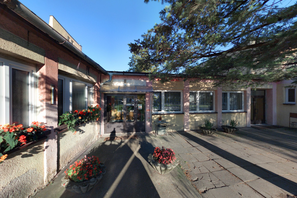 QUADTRANS CZ, s.r.o.