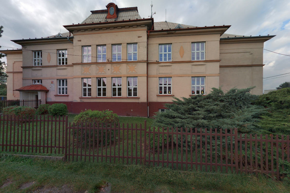 ZŠ Orlová-Poruba, Jarní foto 2