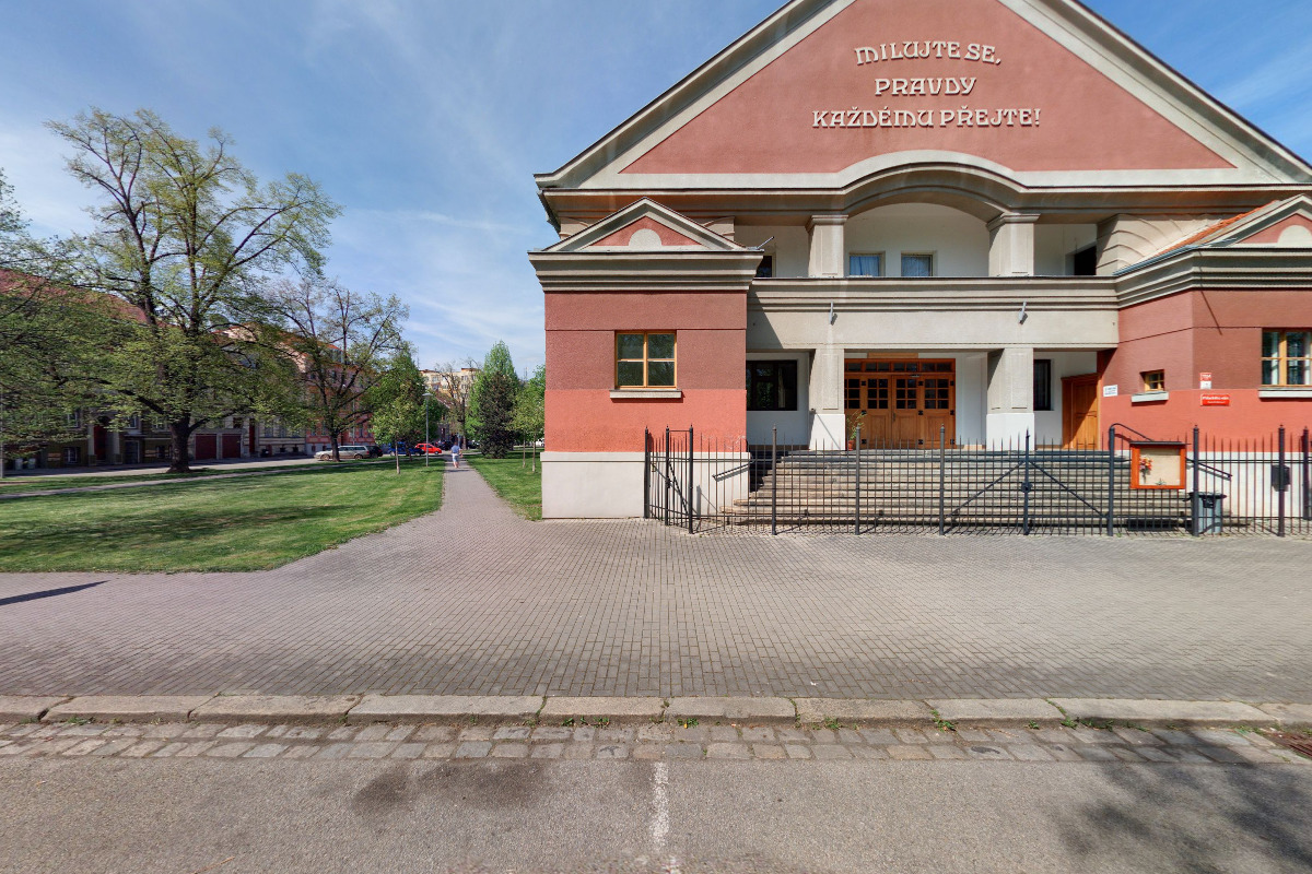 Oprava oděvů - Palackého náměstí