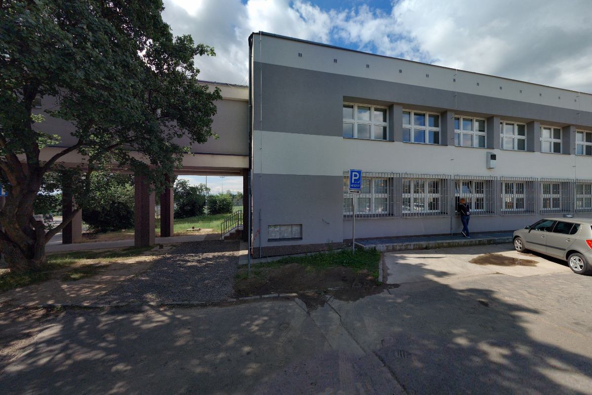 ChargeUp - nabíjecí stanice foto 1