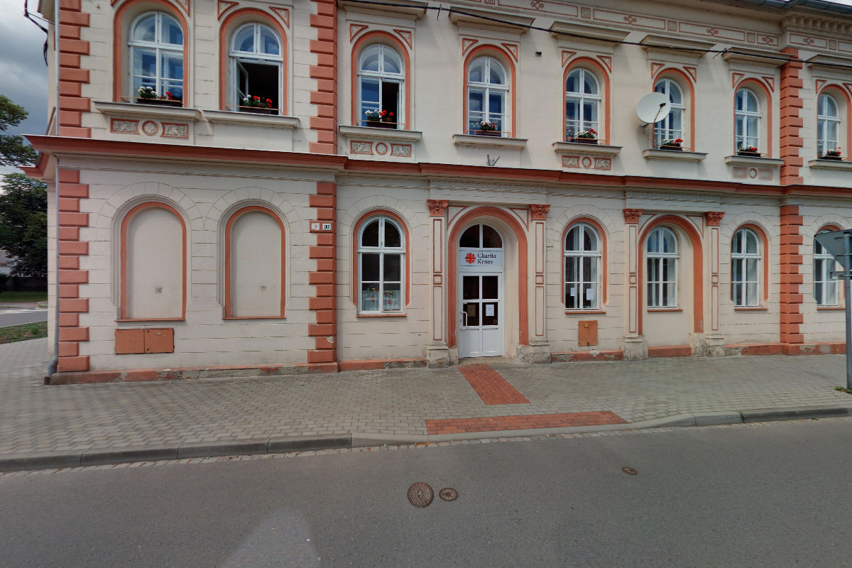 Sběr oblečení, domácích potřeb - Charita Krnov