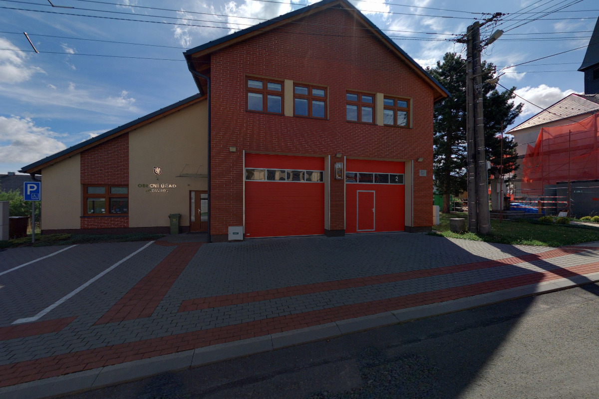Úřad městské části Podvihov foto 2