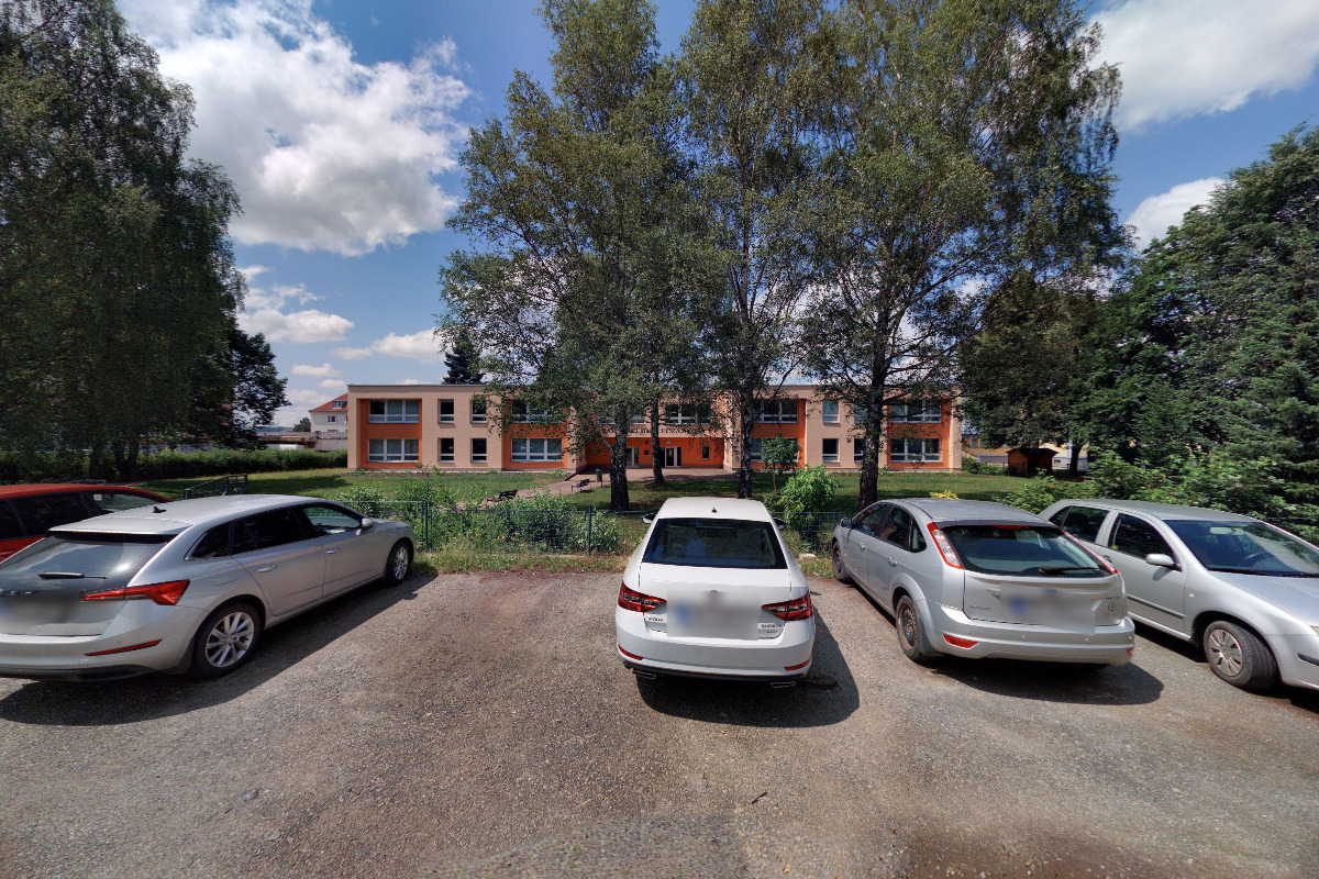 ZUŠ Sezimovo Ústí, Nerudova foto 2