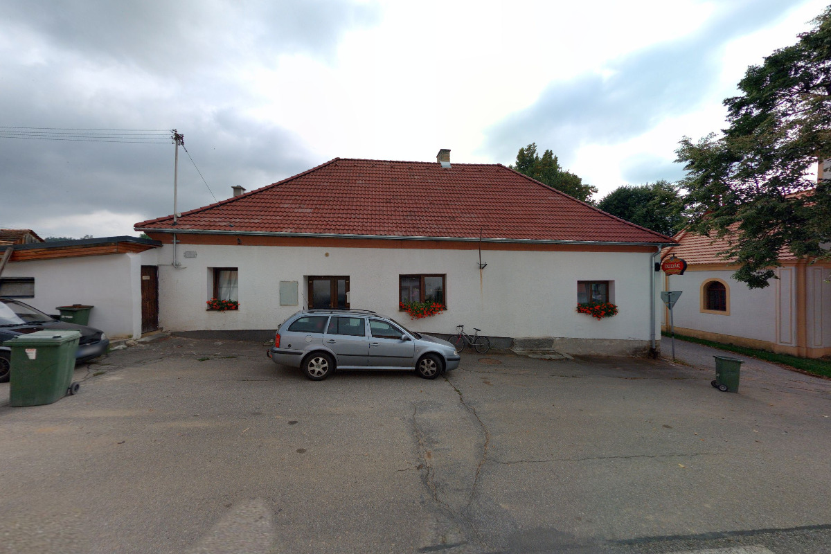 Občerstvení pod Kapličkou Václava Ribije foto 1