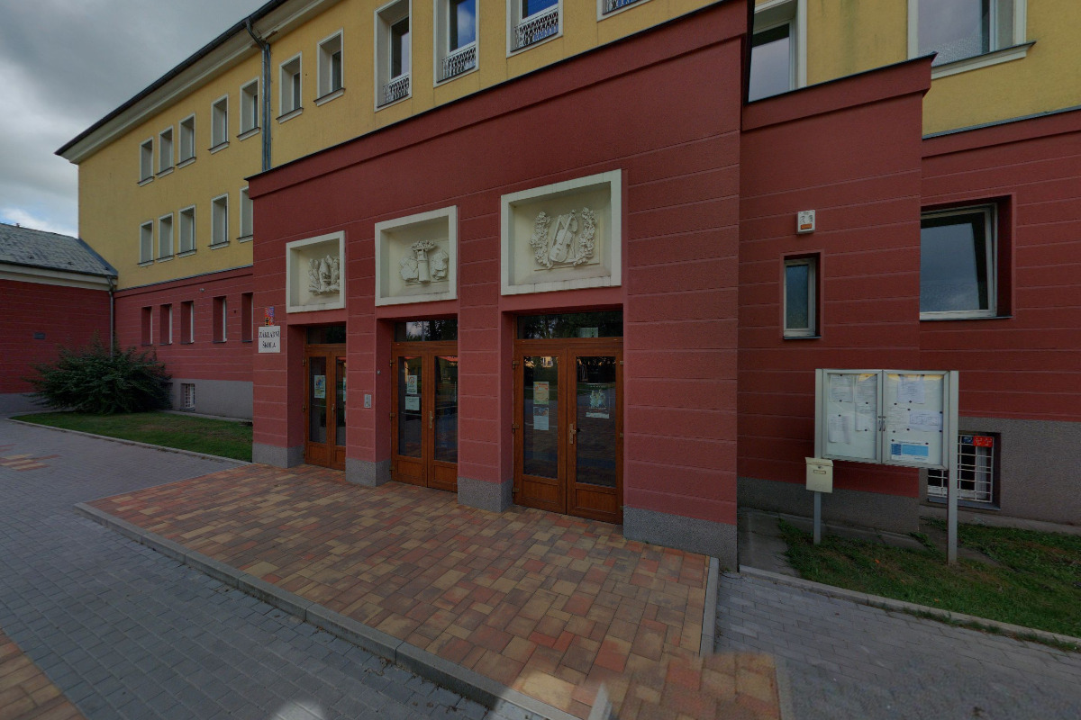 ZŠ Ostrava - Slezská Ostrava, Chrustova