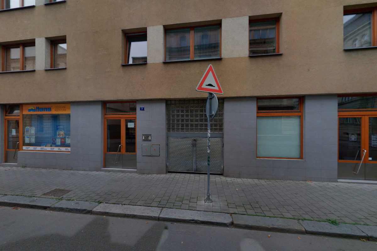 AGENTURA Hana foto 4