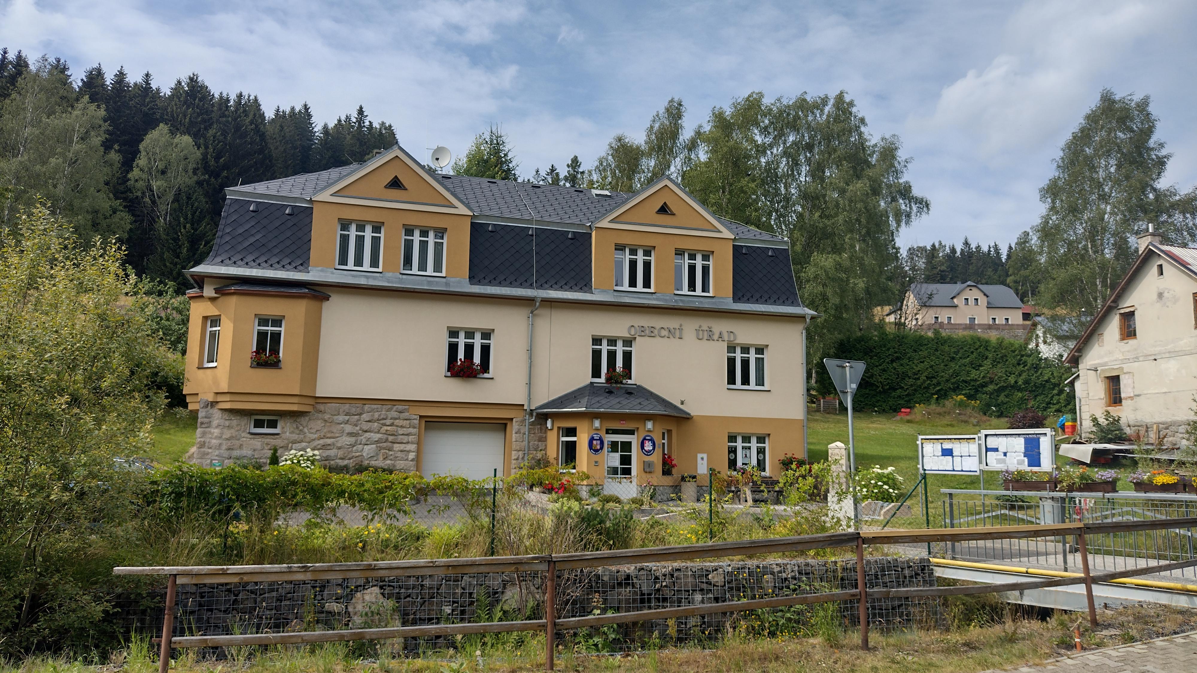 Nové Hamry - obecní úřad foto 2