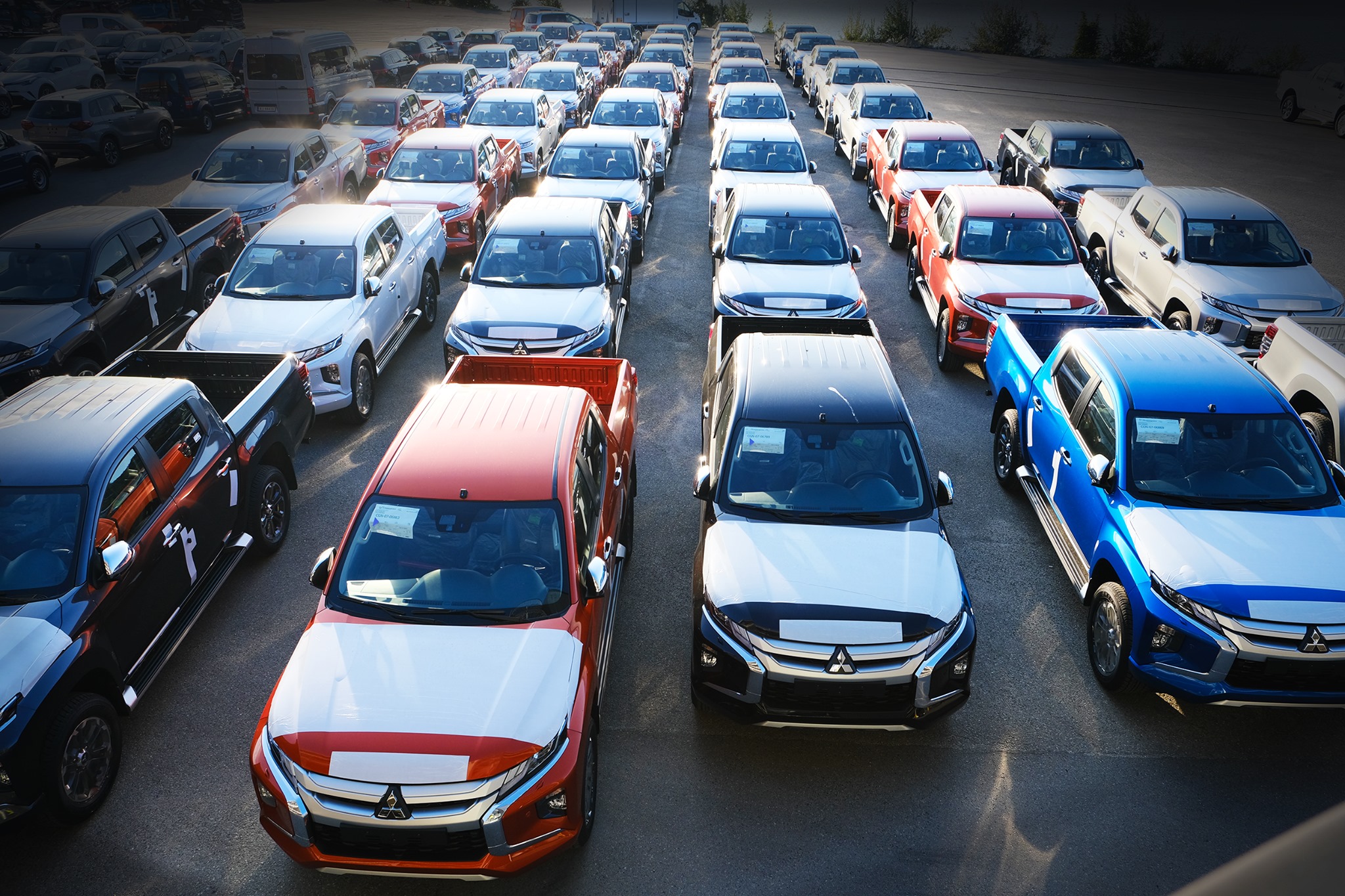 Akce na skladové vozy MITSUBISHI