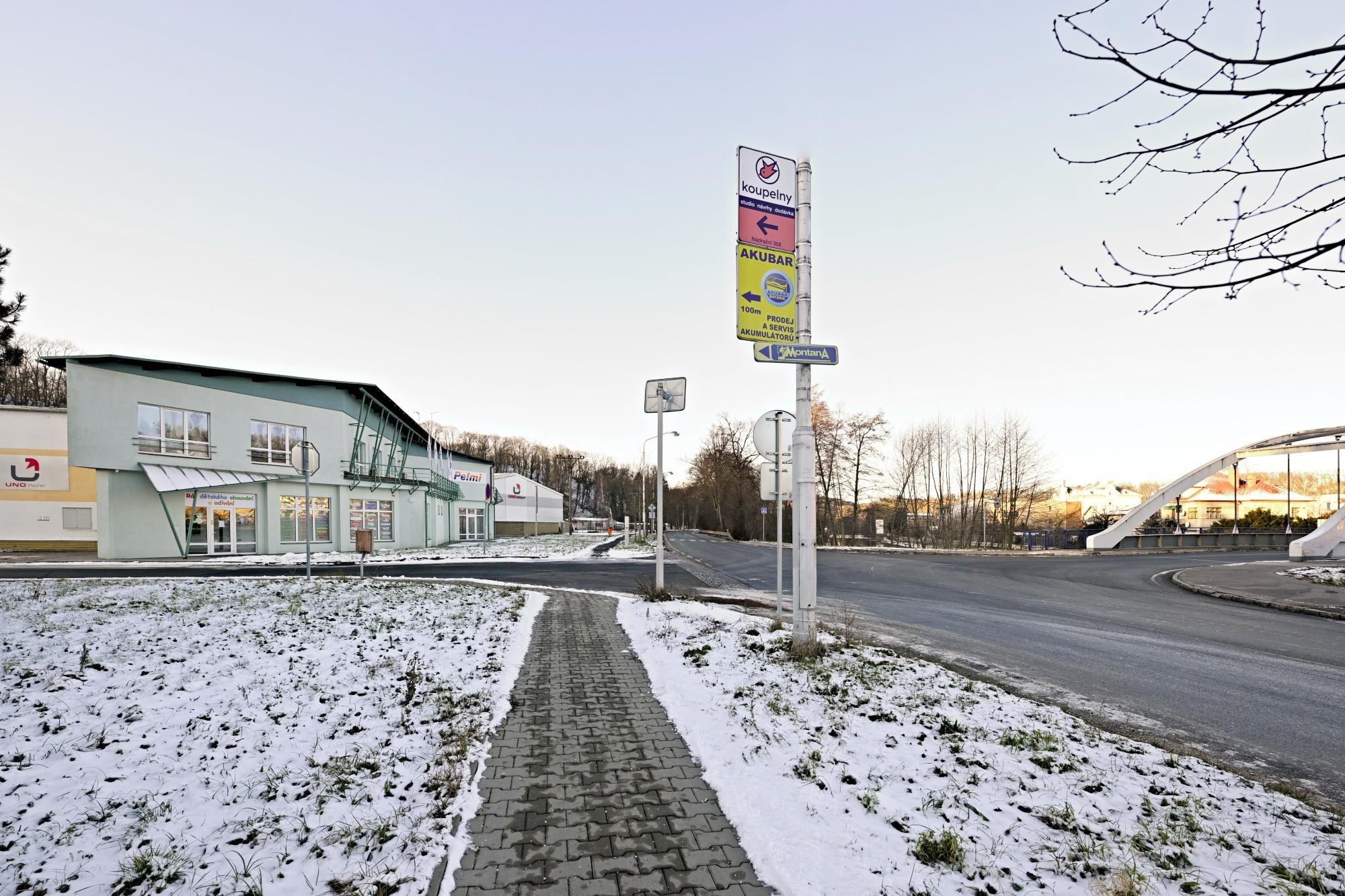 Ráj dětského obouvání a odívání foto 2