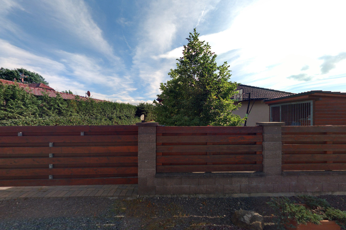 DELPHIN POOL, s.r.o.