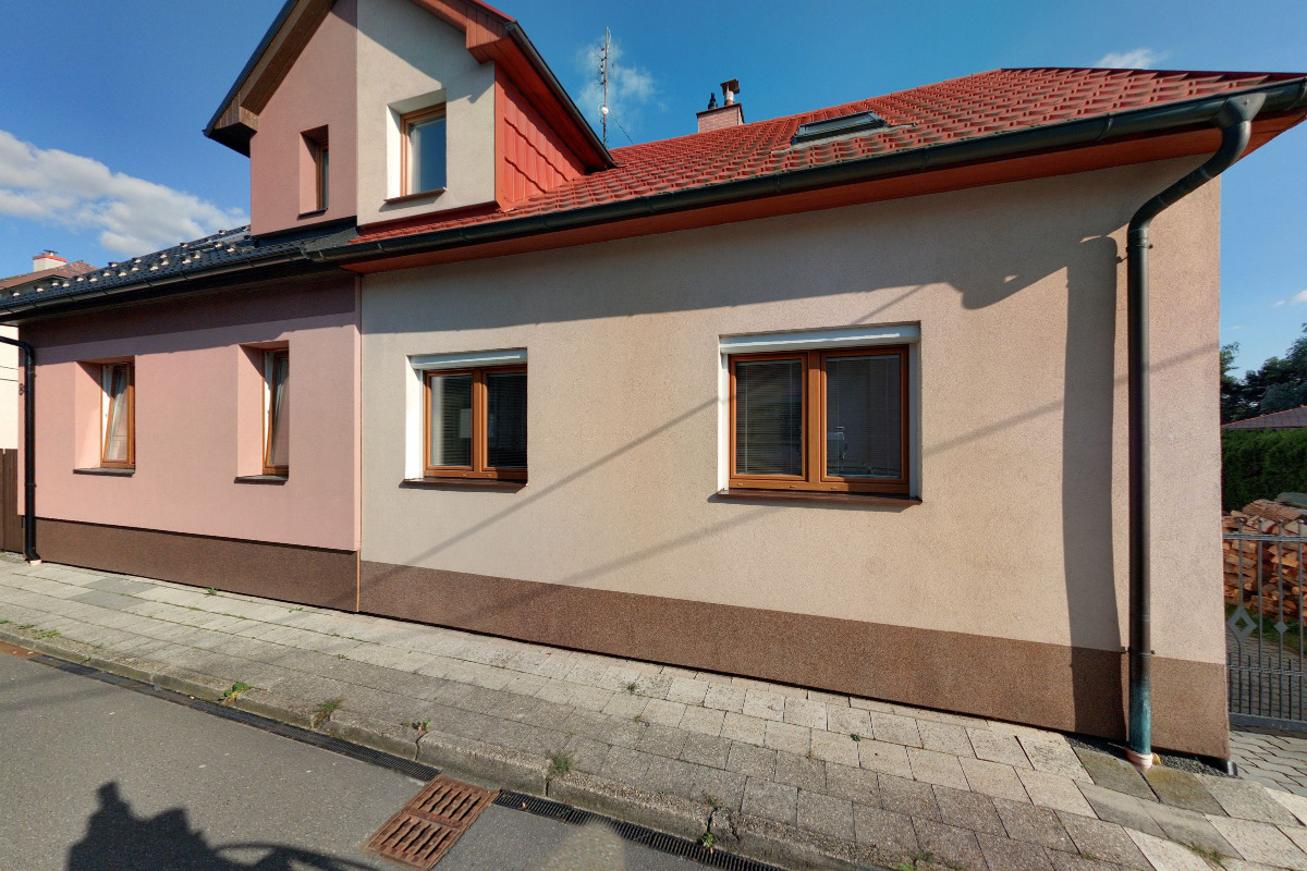 Petr Janíček - klempířské, pokrývačské a tesařské práce