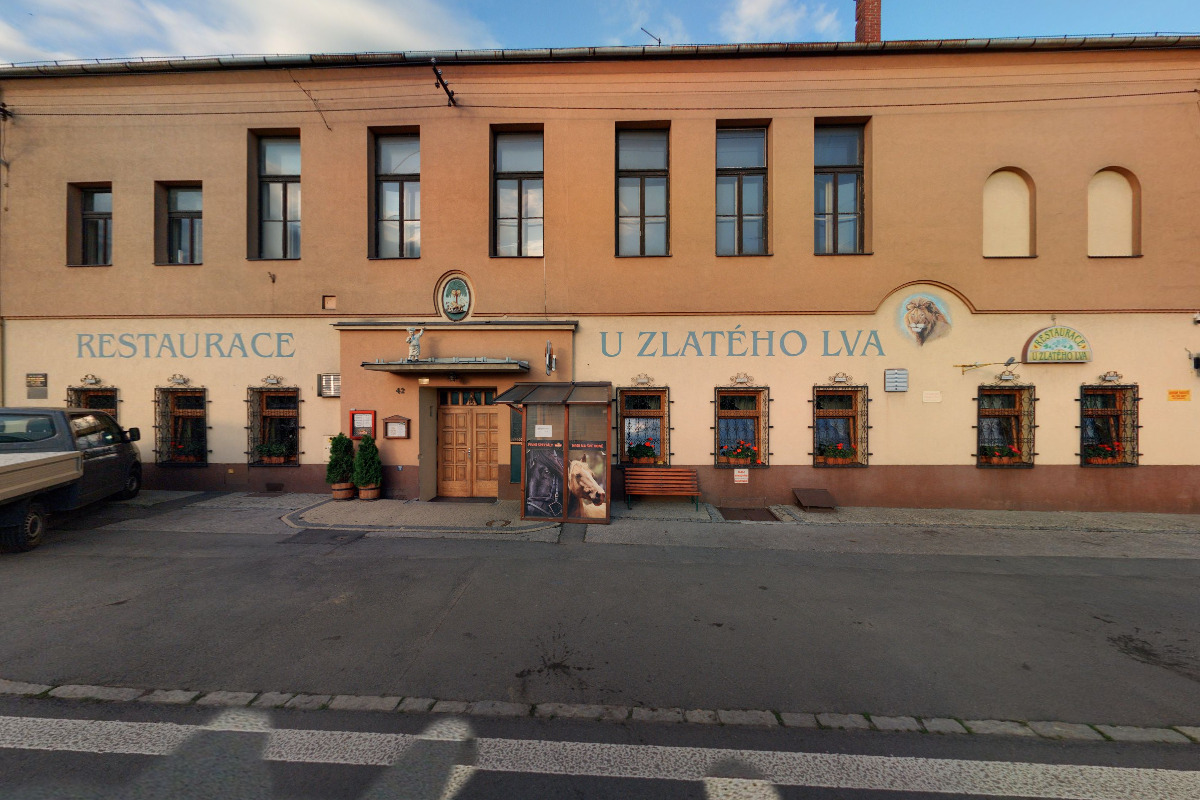 Restaurace U Zlatého Lva foto 1
