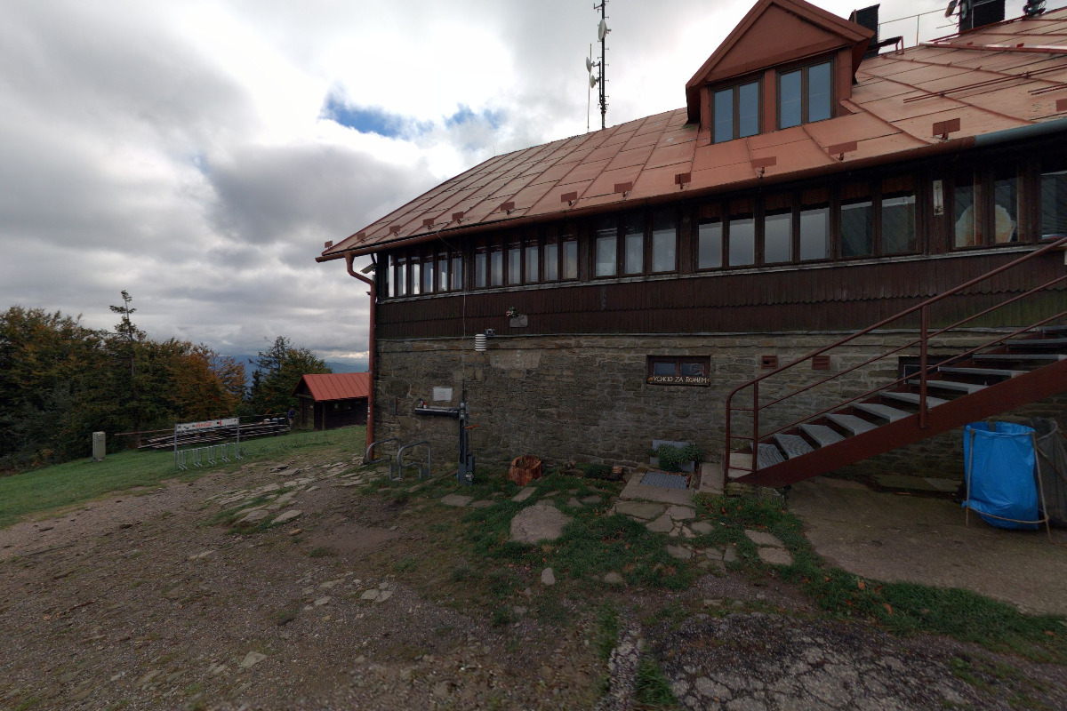 Turistická chata Javorový vrch - nabíjecí stanice foto 3