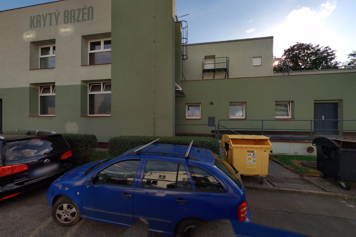 Krytý bazén - Město Frenštát pod Radhoštěm