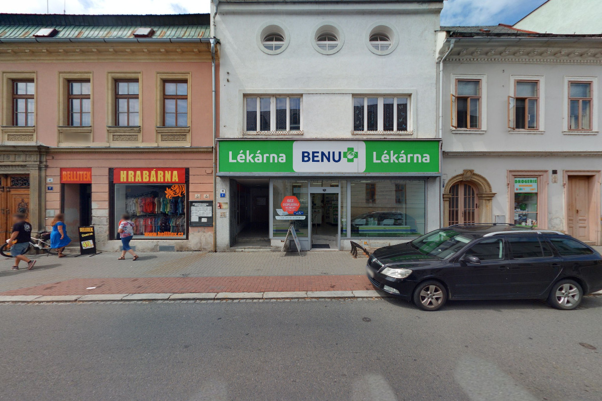 LAKRENA INVEST, a.s.