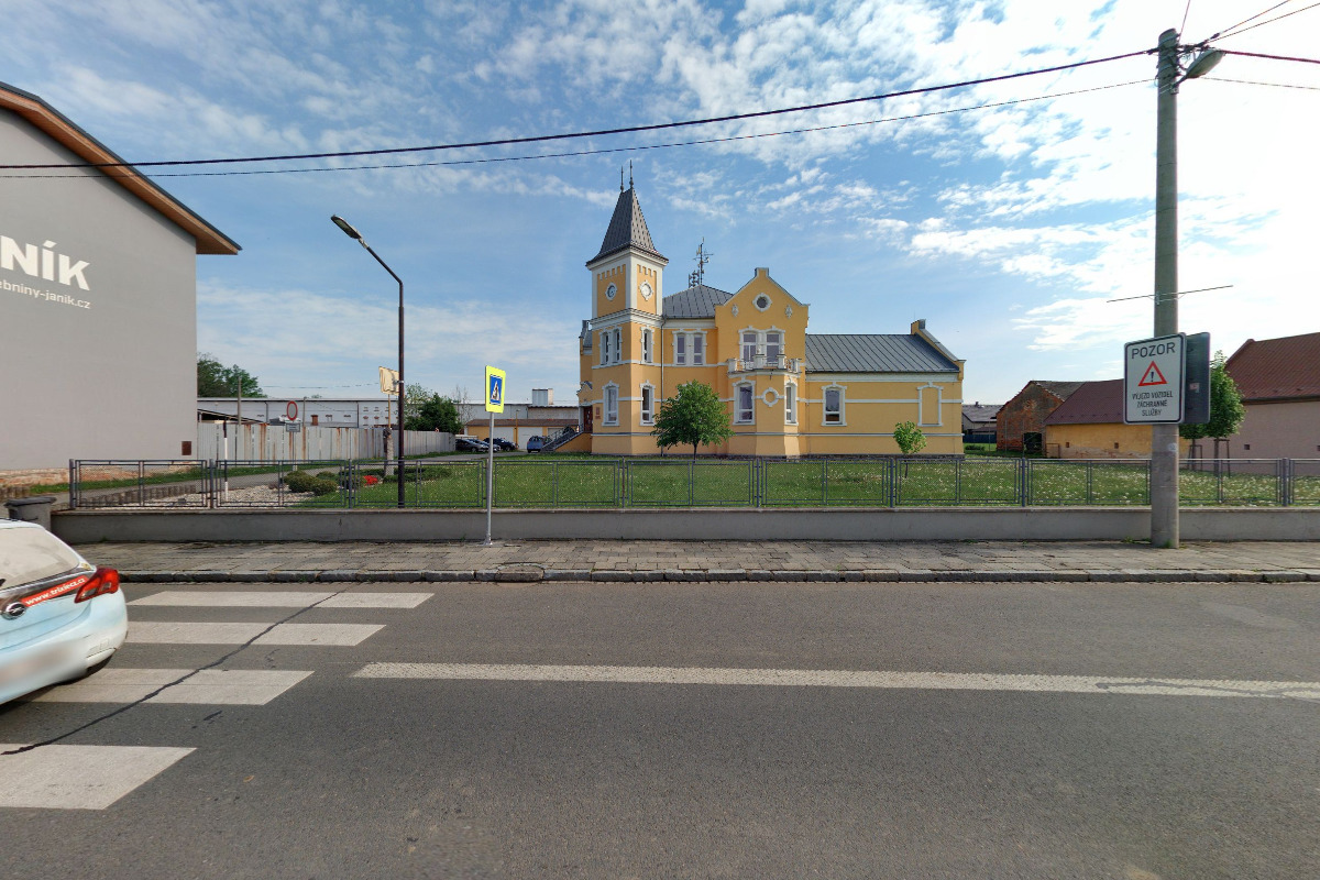 ZŠ Dolní Benešov, Opavská