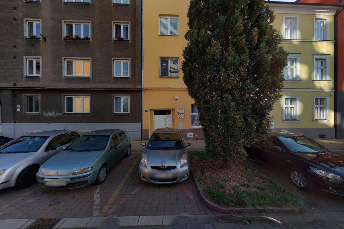 LINGUACOM, překlady a tlumočení