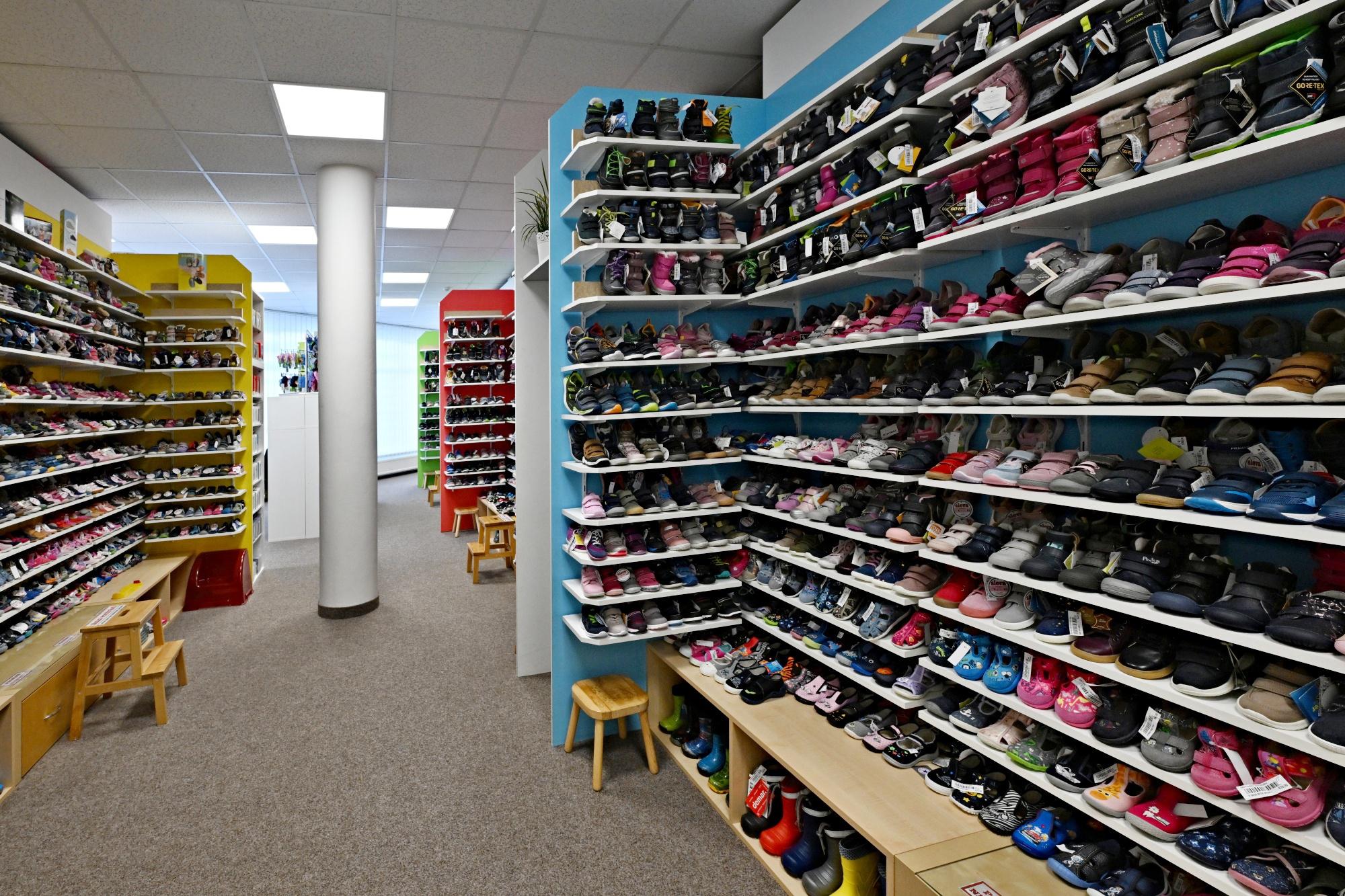 Ráj dětského obouvání a odívání foto 5