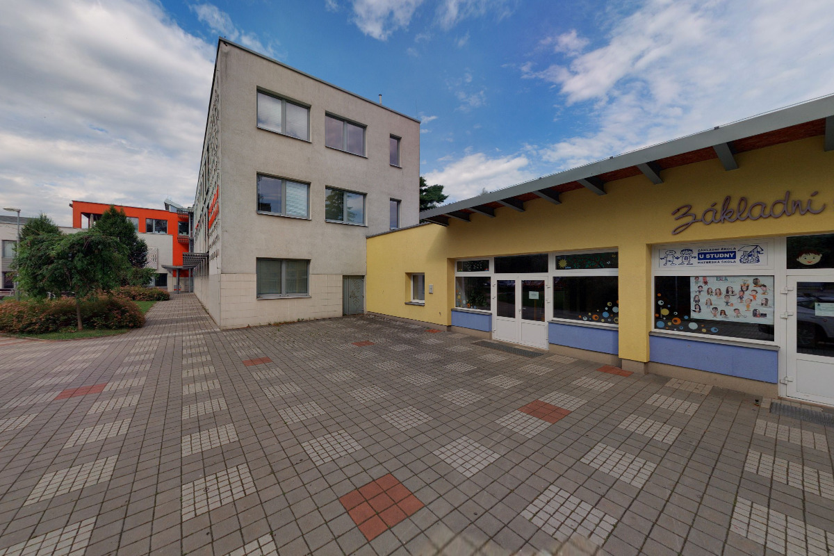 Základní škola a Mateřská škola U Studny, Karviná