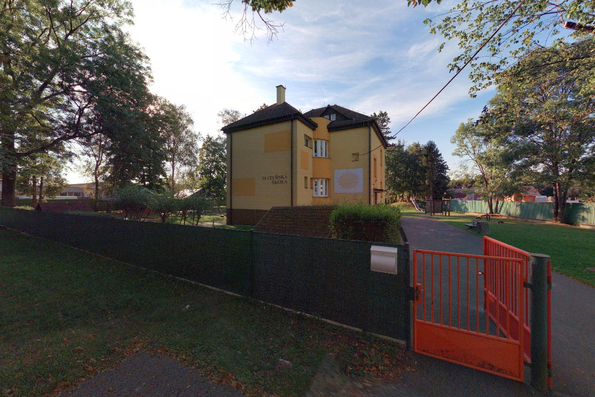 ZŠ a MŠ Šenov u Nového Jičína, Školní