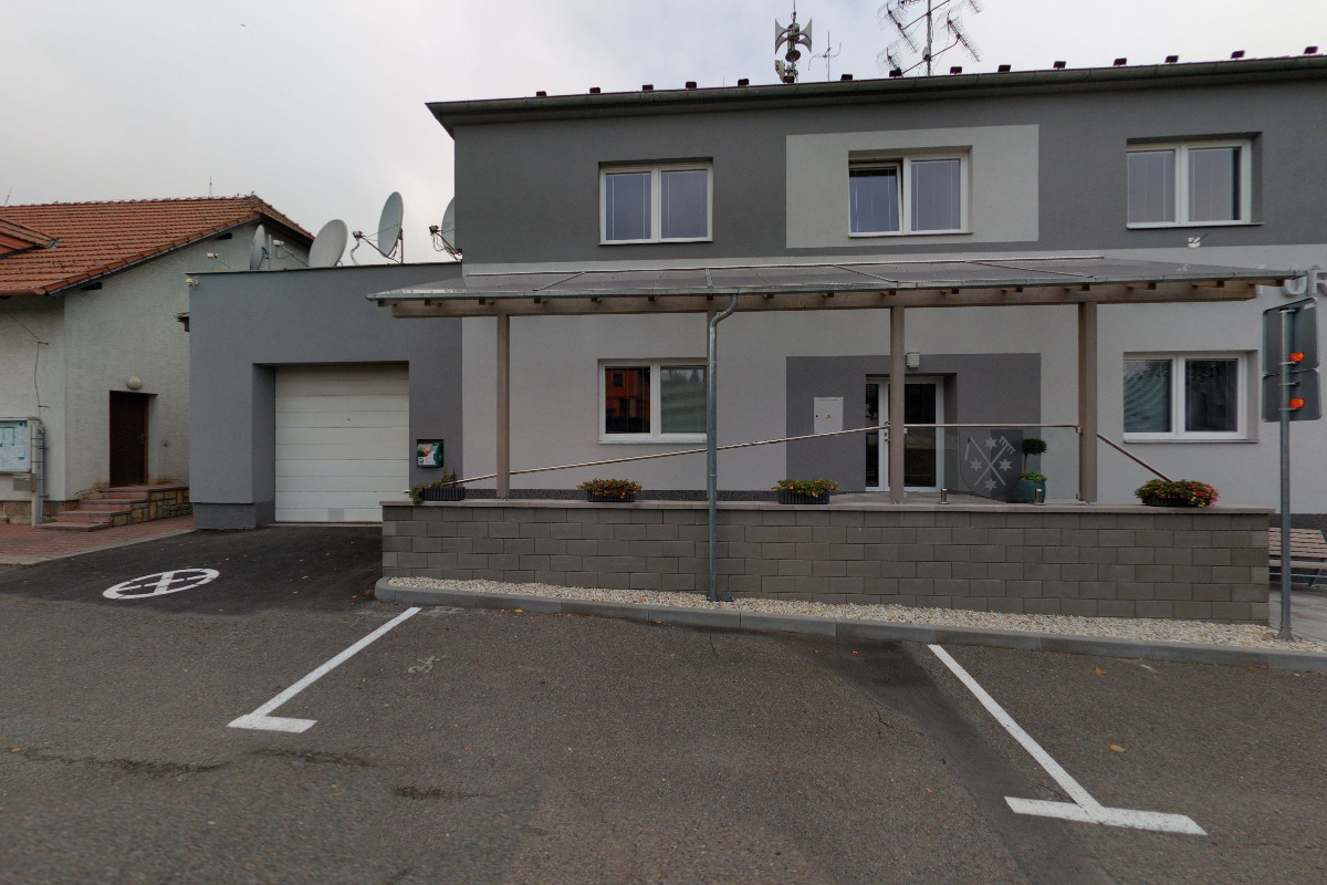 Hostašovice - obecní úřad foto 3
