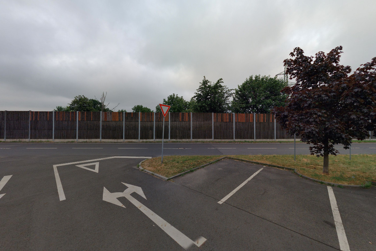 Půjčovna čističů koberců 24