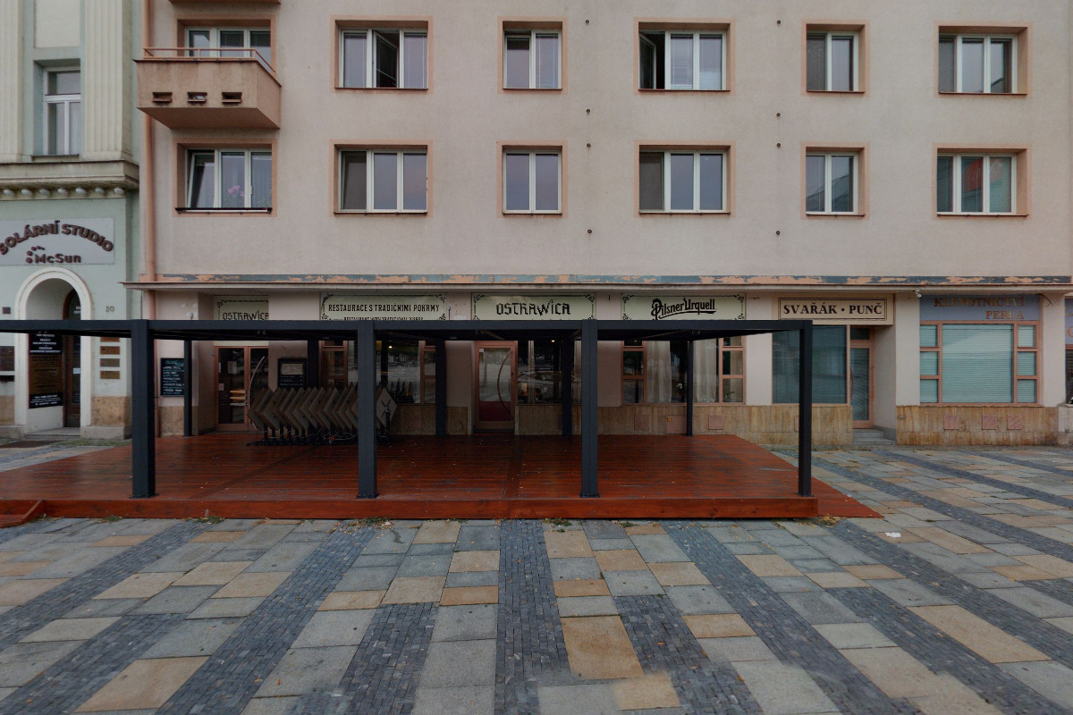 Byteček na náměstí