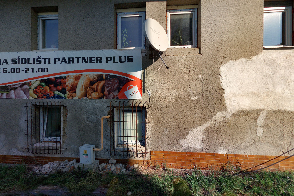 POTRAVINY NA SÍDLIŠTI foto 2