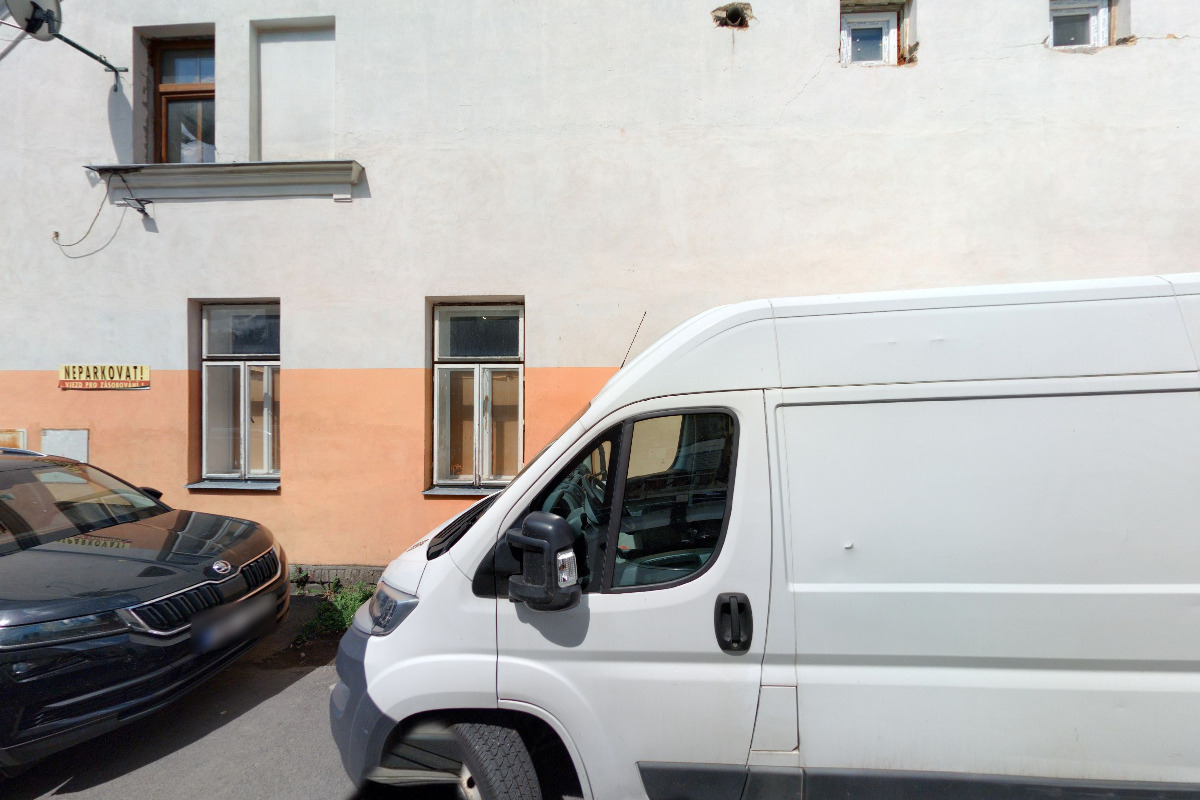 Večerka Revoluční 14 foto 1