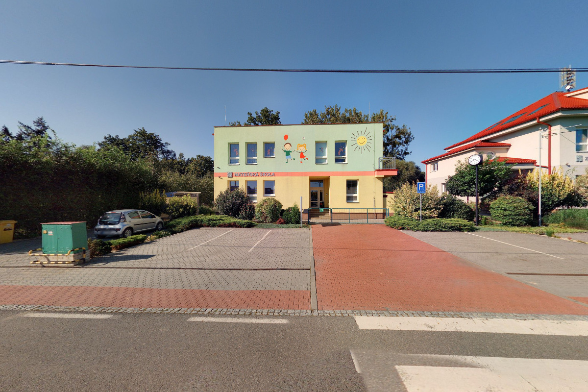 ZŠ a MŠ Hladké Životice