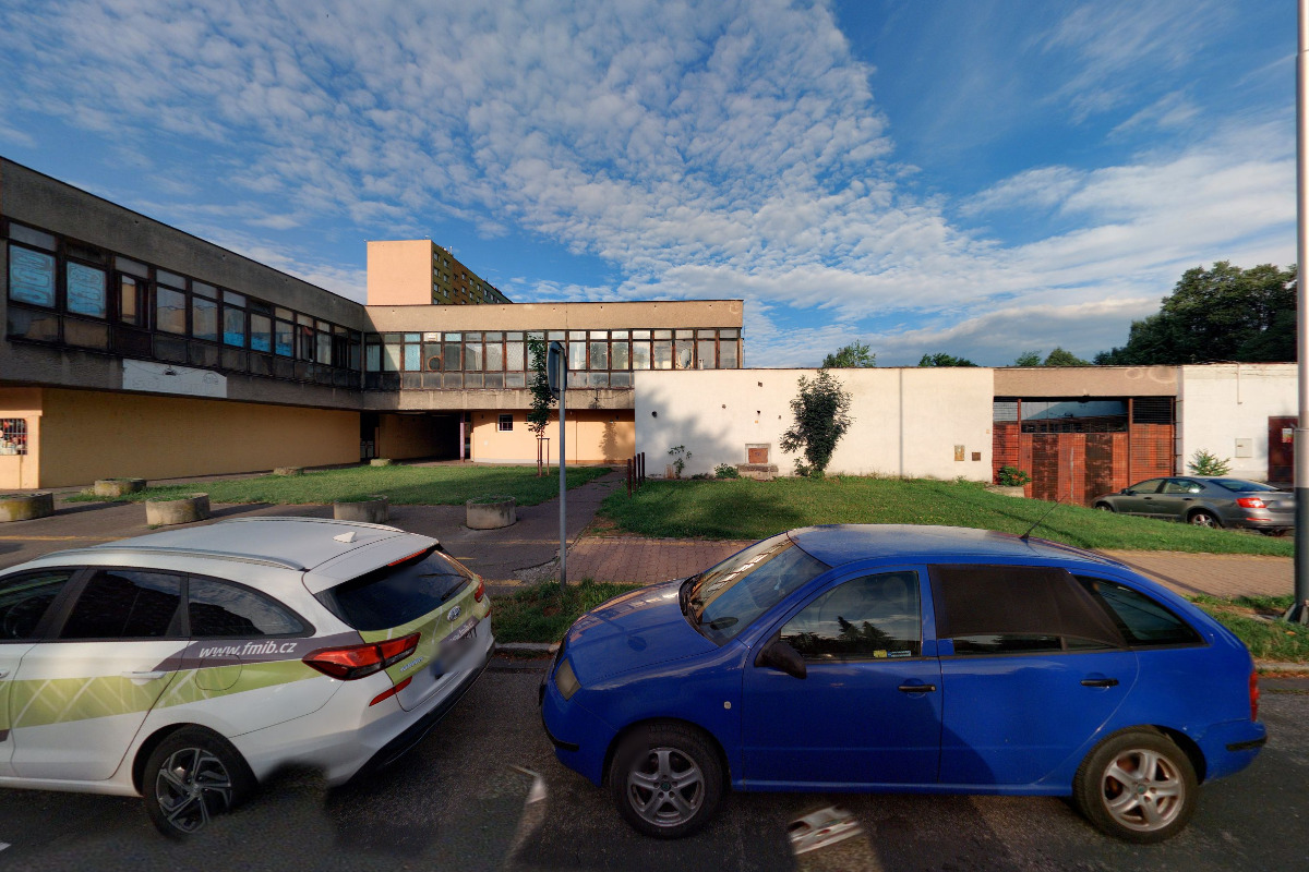 Bazooka kebab grill and fried chicken