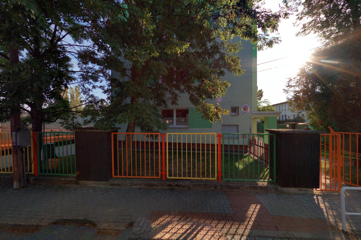 ZŠ a MŠ Šenov u Nového Jičína, E. Krásnohorské