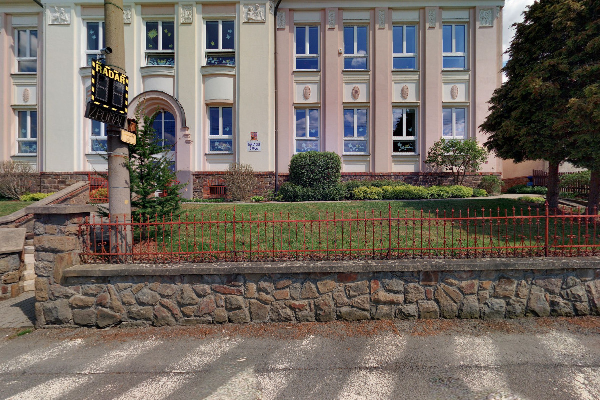 Obecní knihovna Morké Lazce foto 2