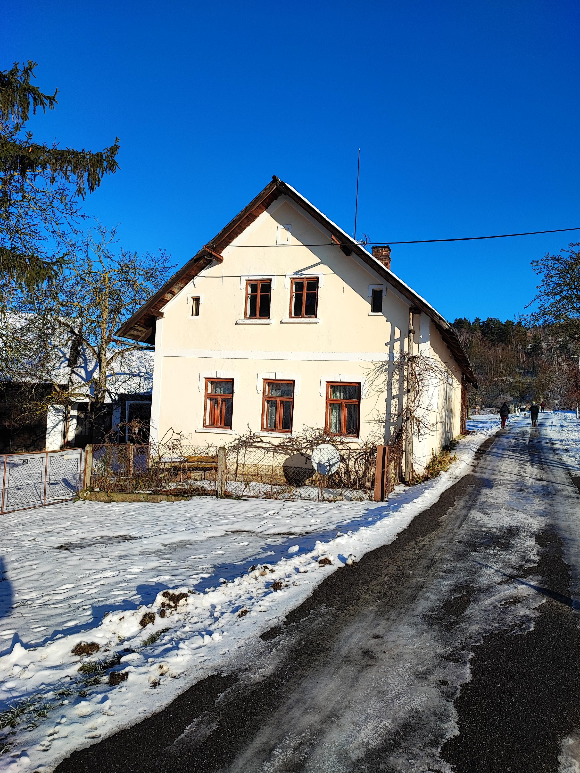 Chalupa v Českém ráji pod Kozákovem foto 2