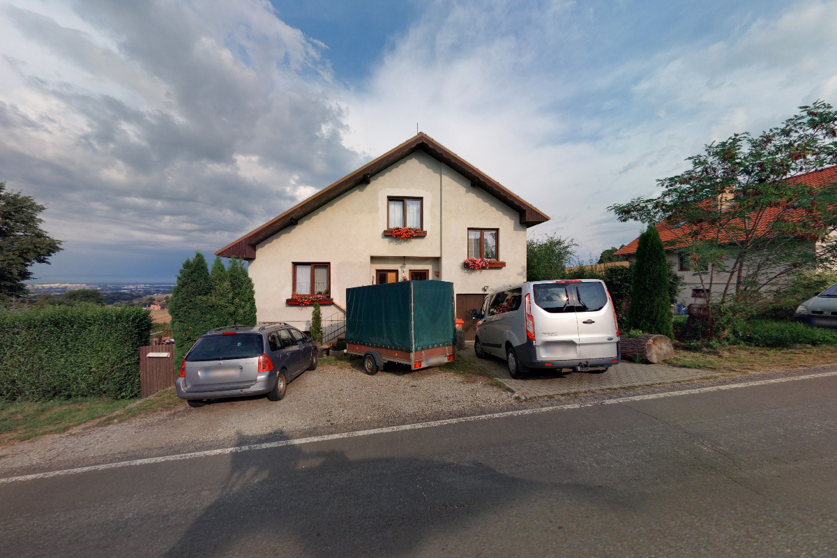 Petr Chrastina - Rebel Bus