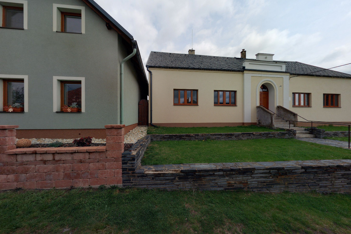 Bratříkovice - obecní úřad foto 1