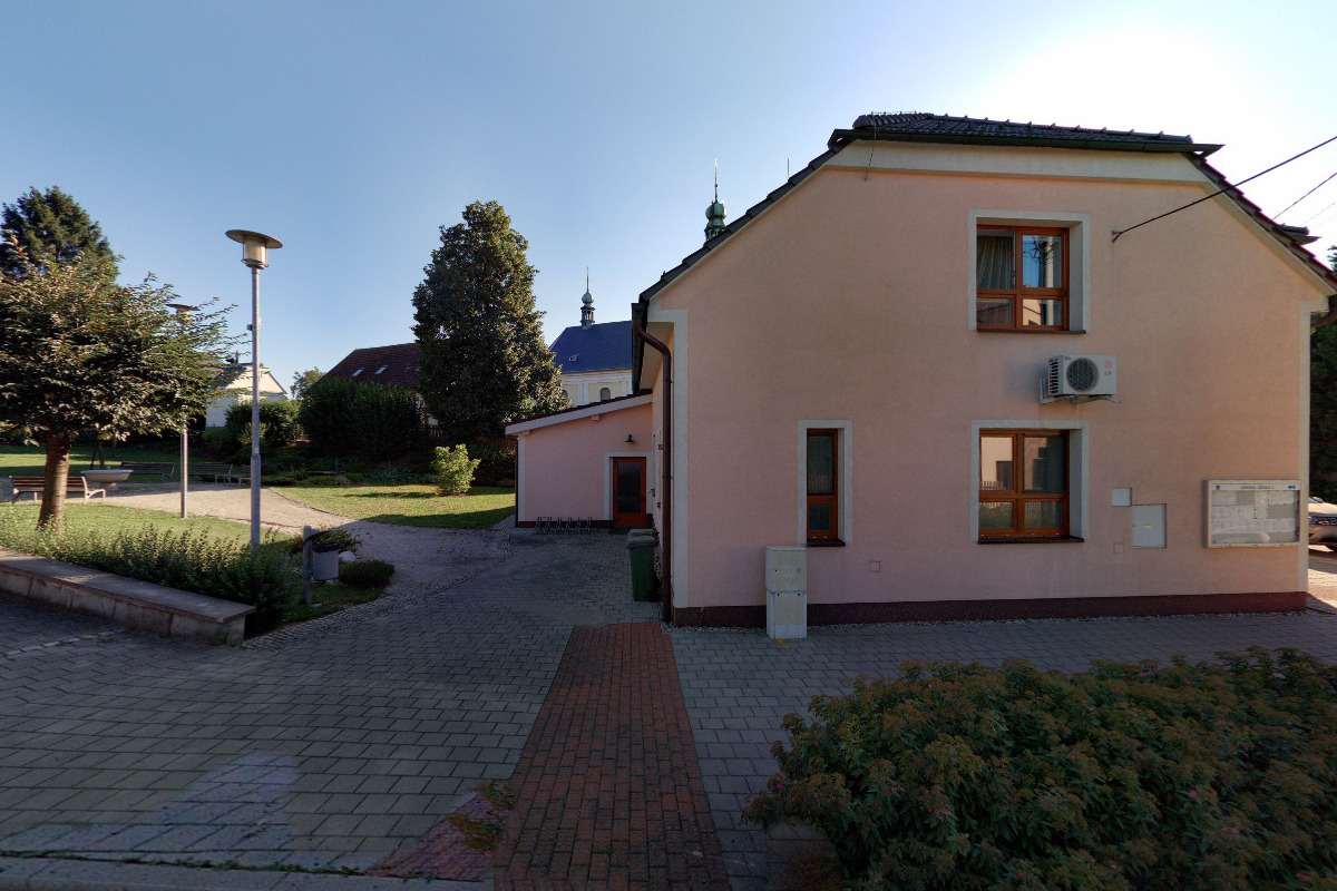 Petřvald - obecní úřad foto 4