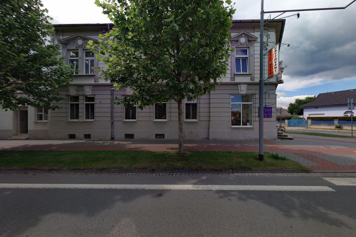 Rekonstrukce bytů - U Úřadu práce foto 2