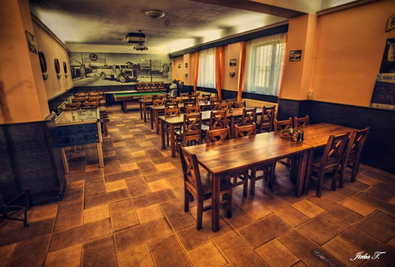 Restaurace U Milotů foto 2