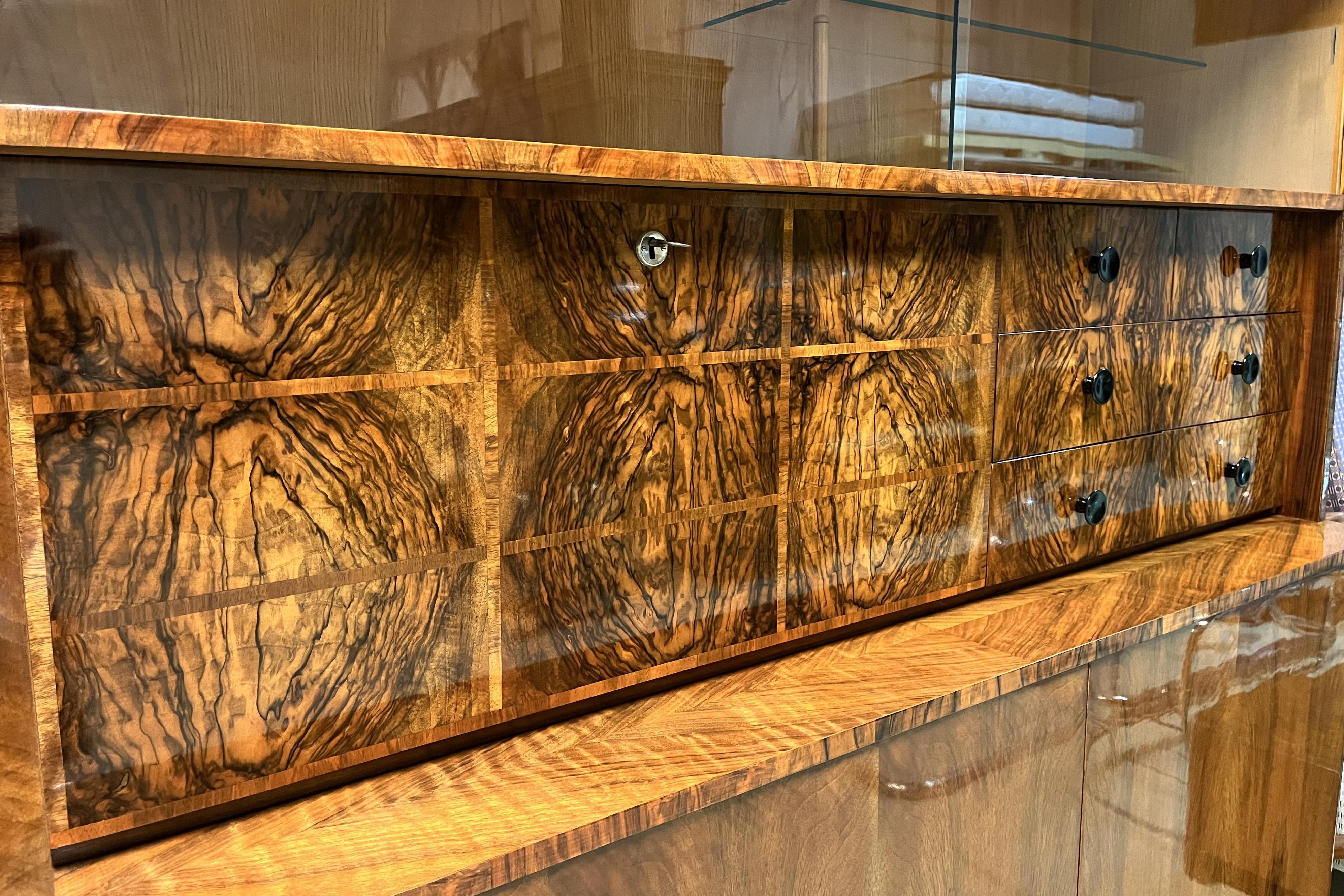 Renovace nábytku | Matěj Dopita | Restaurátor