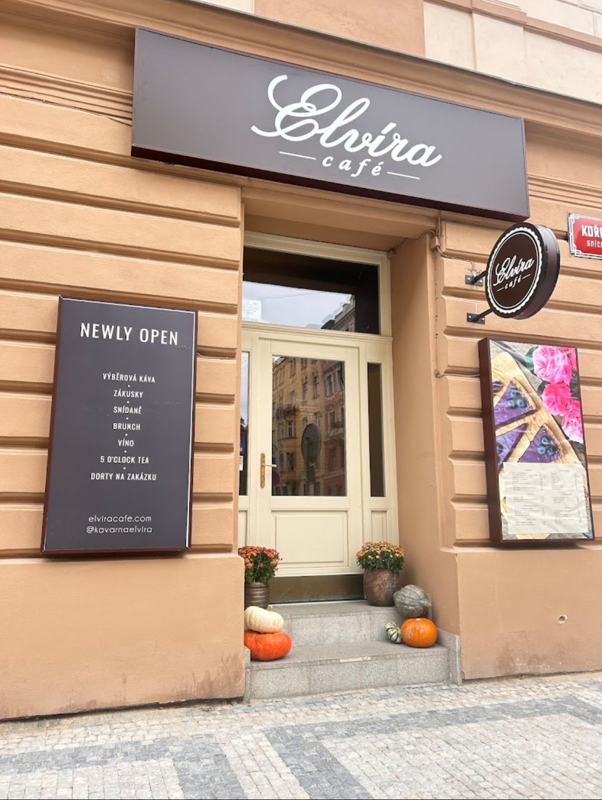 Kavárna - Cukrárna Elvíra foto 4