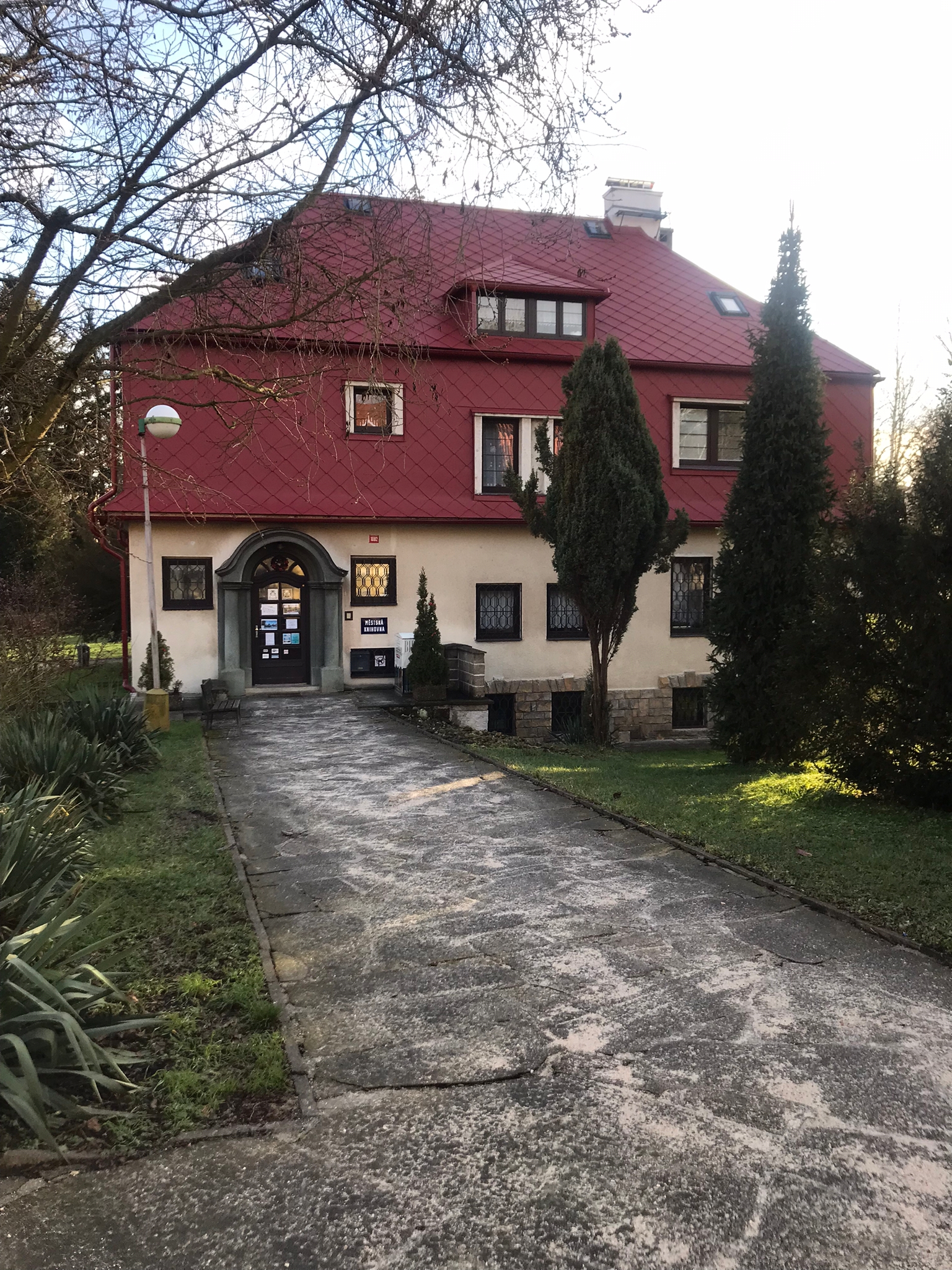 Městská knihovna Čelákovice foto 4