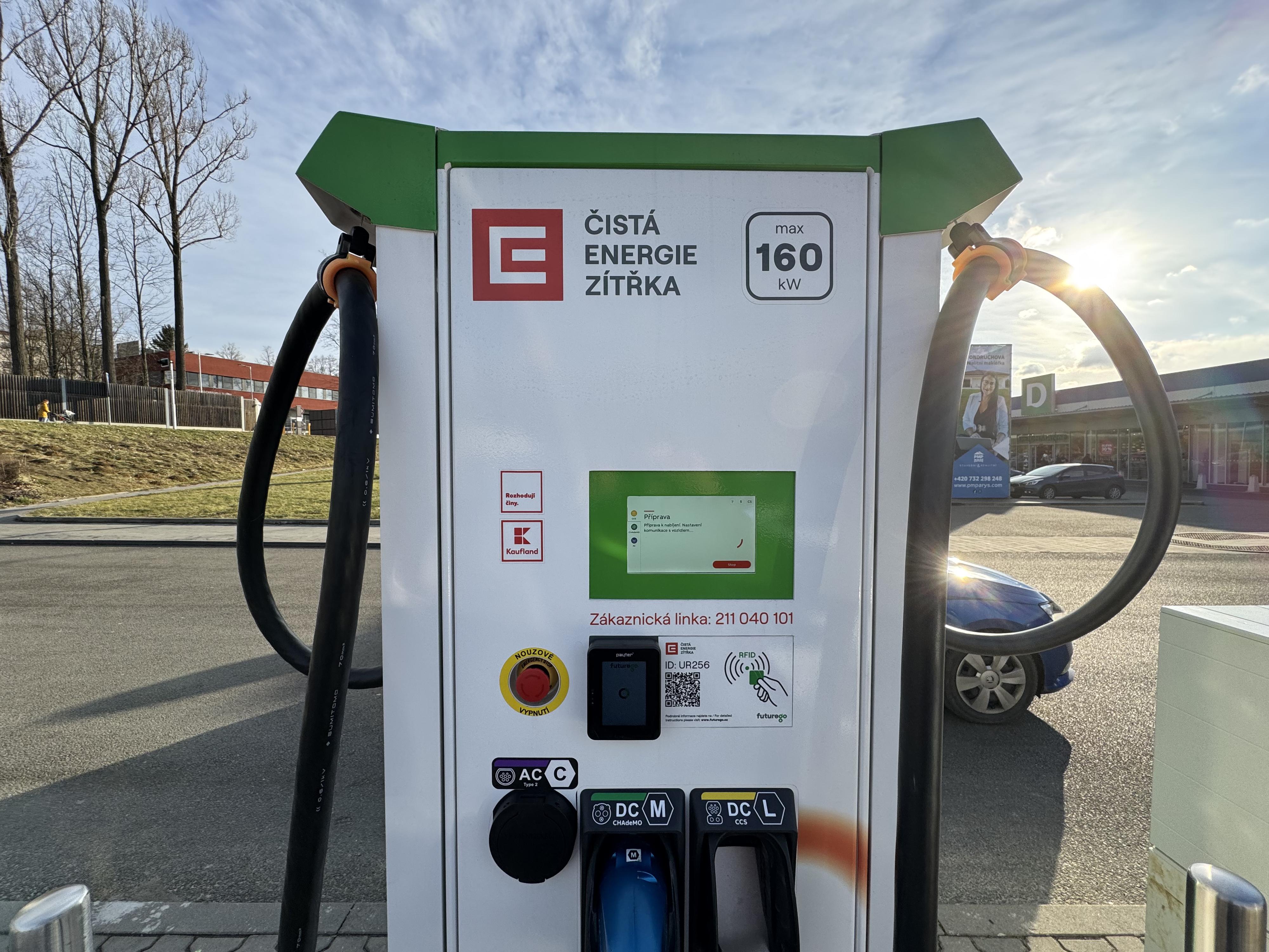 Nabíjecí stanice ČEZ foto 2