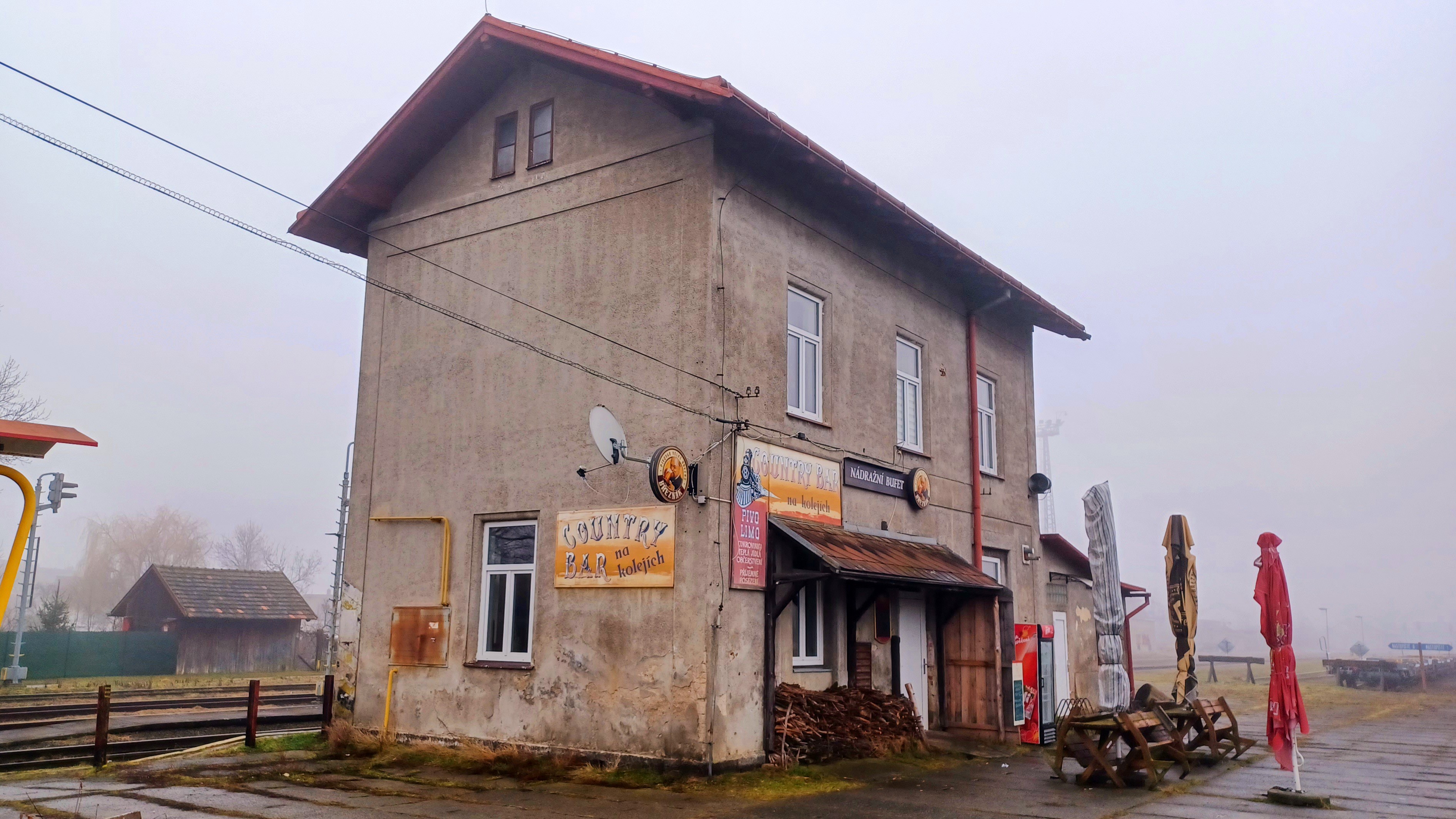 Country bar Na kolejích foto 6