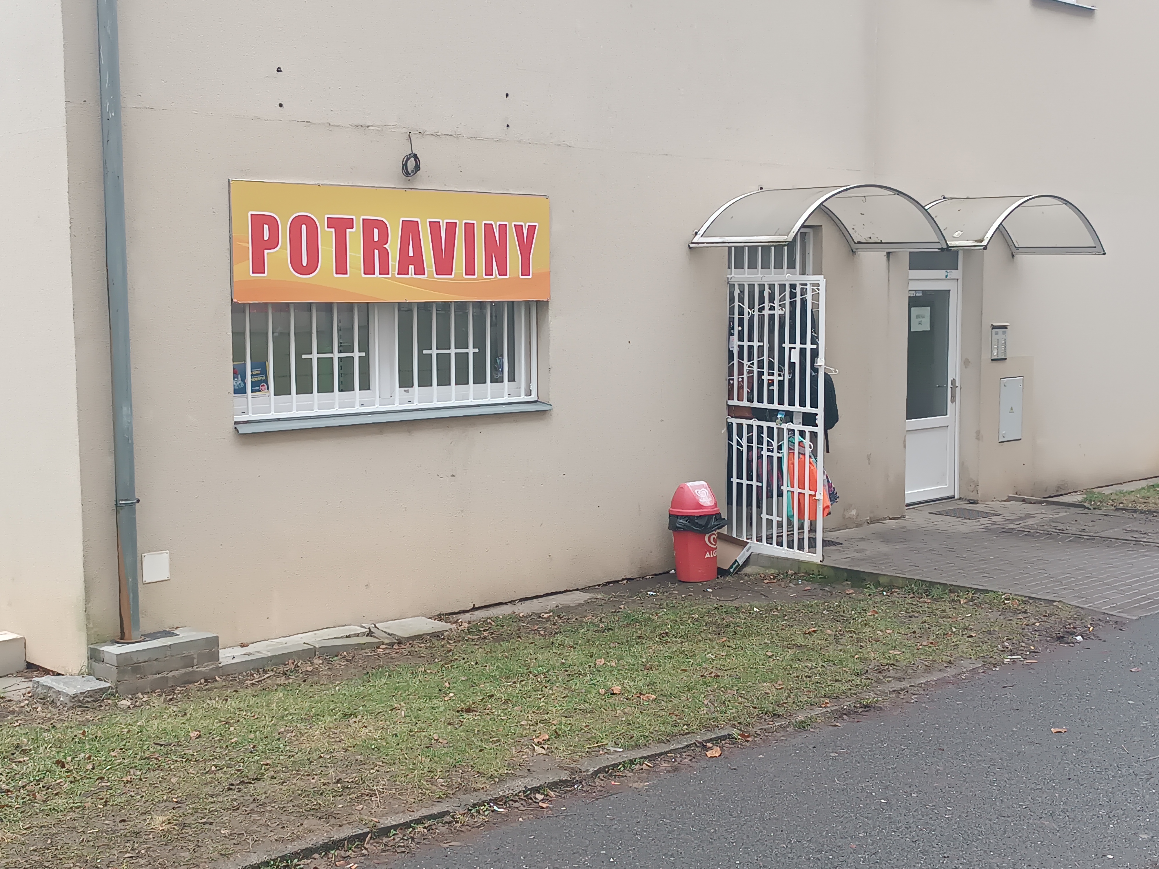 Potraviny Mimoňská