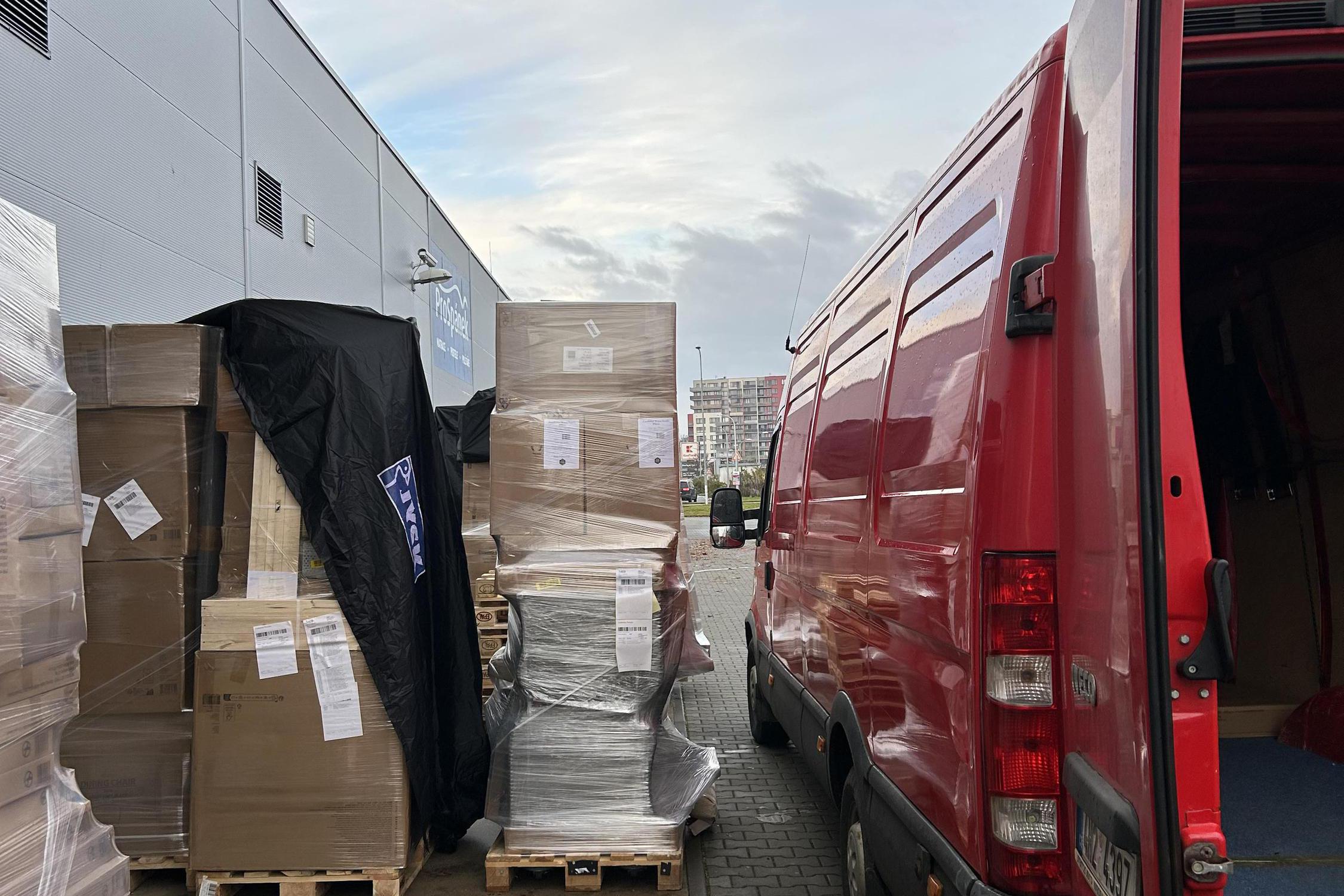 AB MOVING | Stěhování a vyklízení