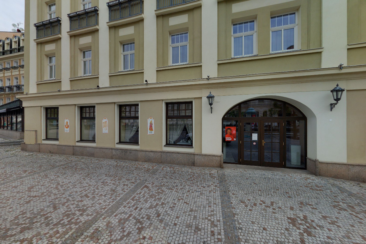 Riverside Restaurant