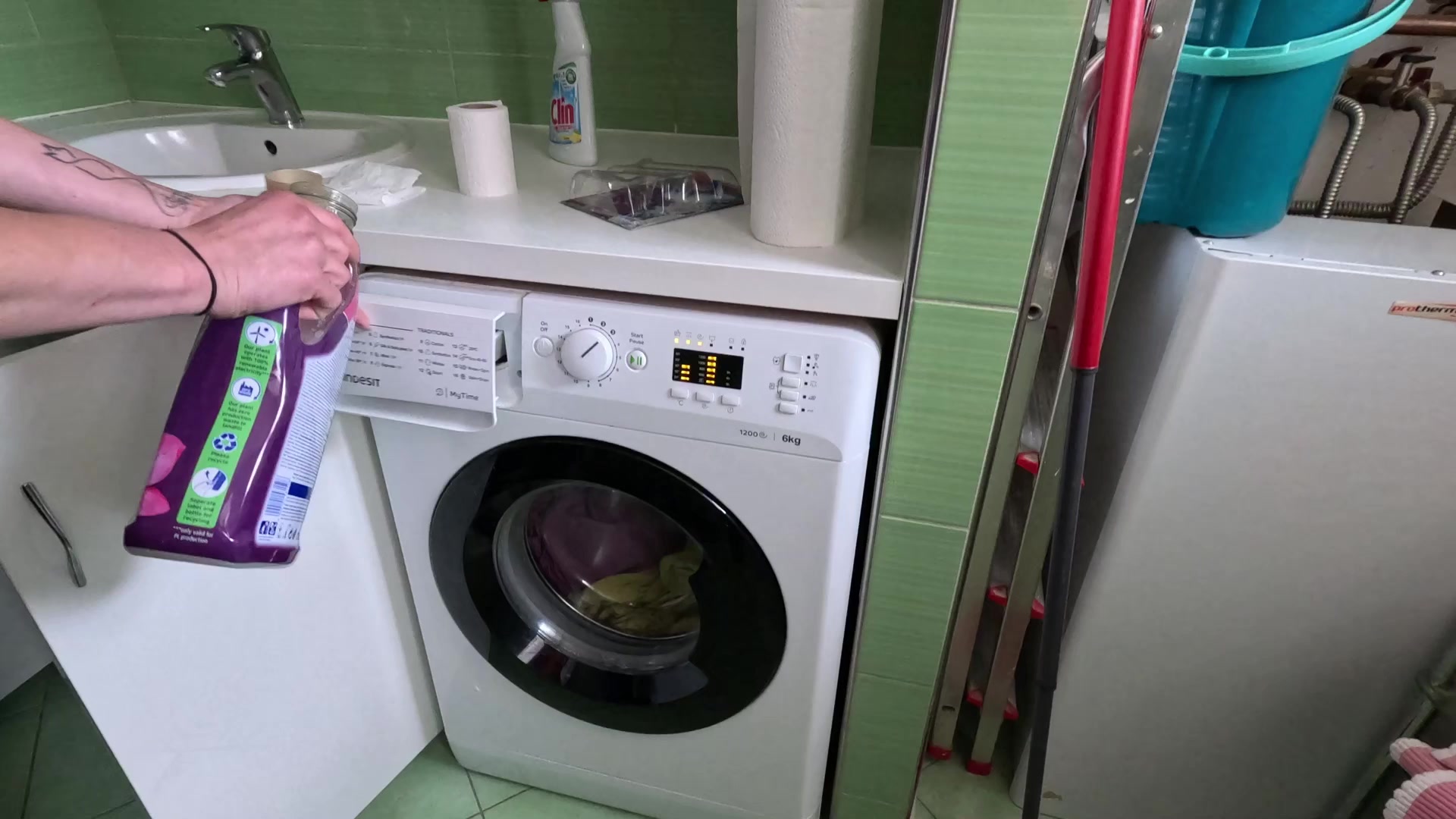 Ségry v akci Cleaning s. r. o. foto 2 (náhled videa)