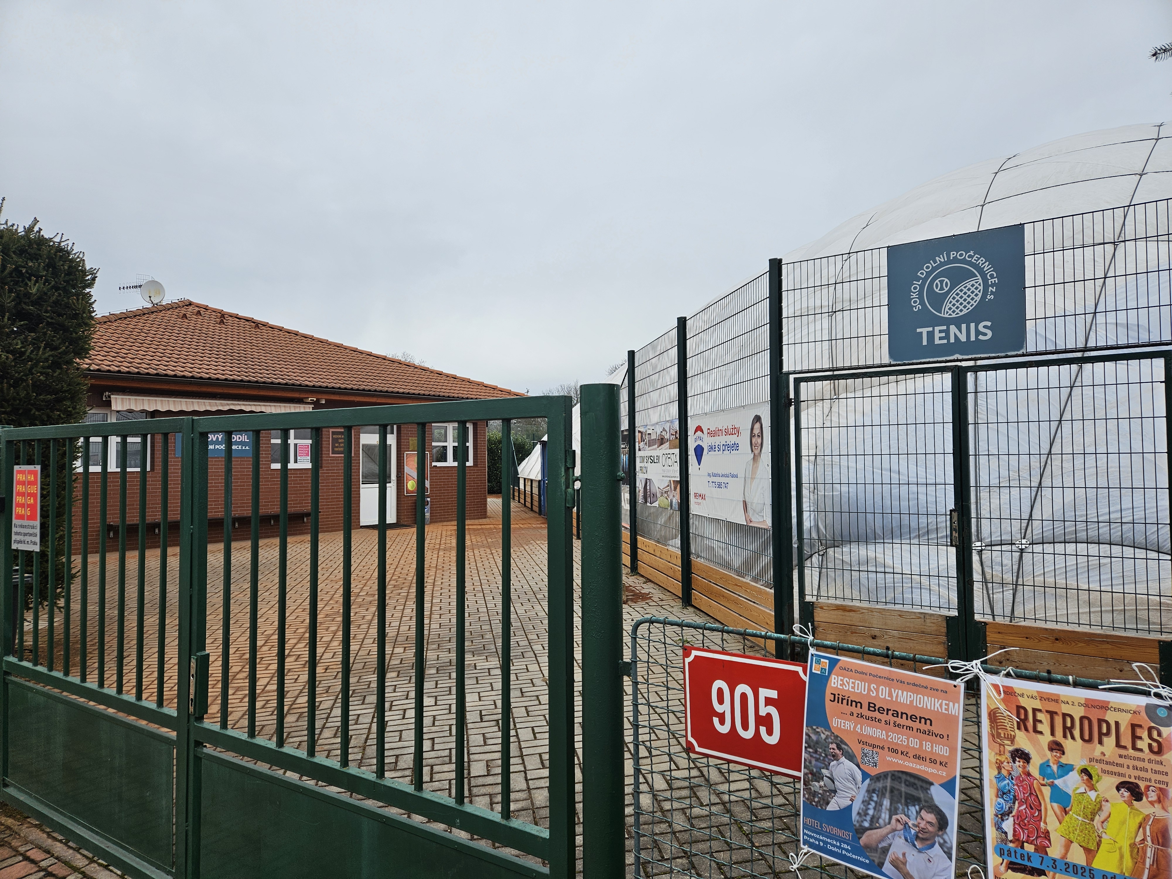 Hala Dolní Počernice foto 2