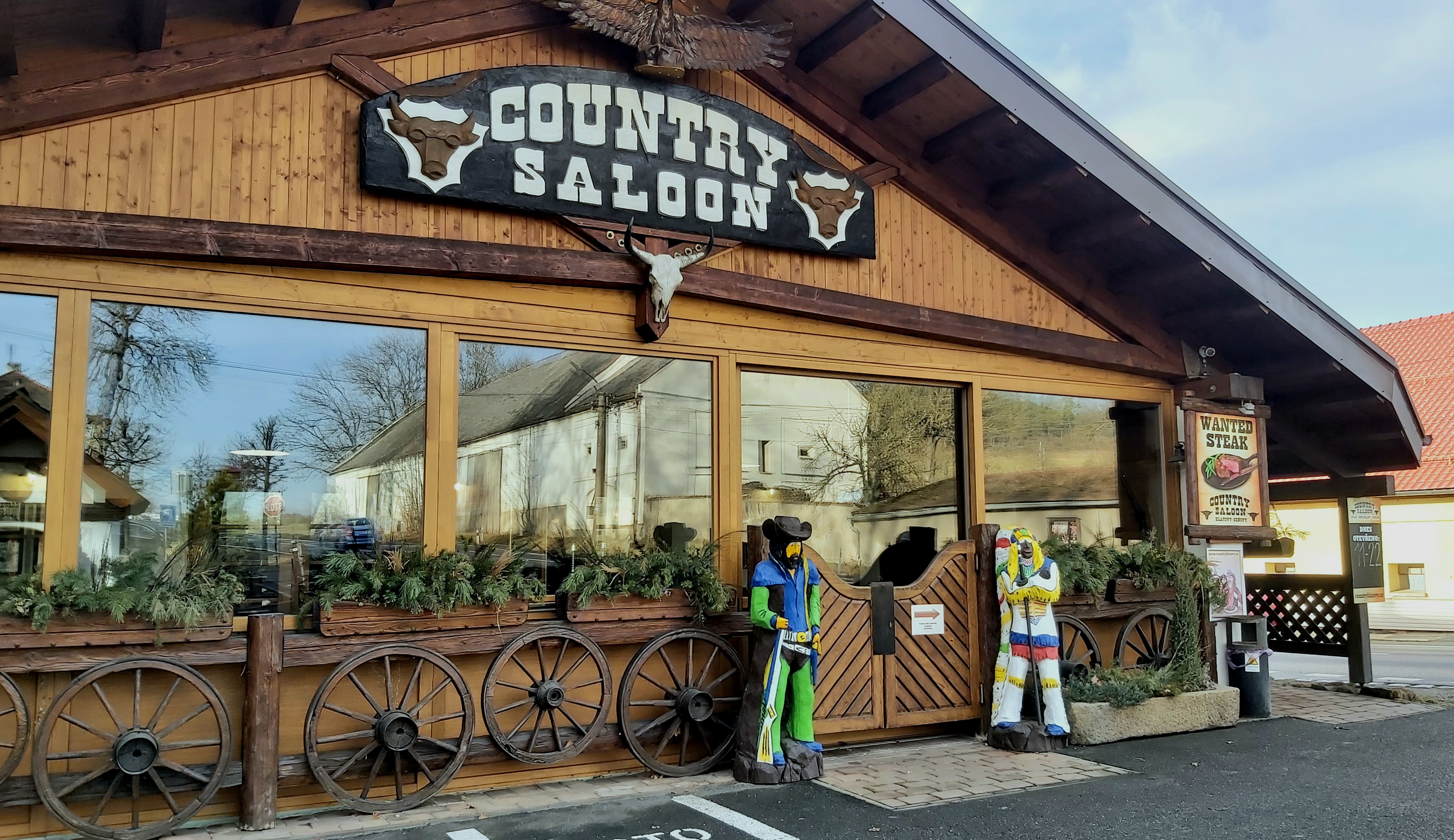 Country steak restaurant Beňovy foto 3